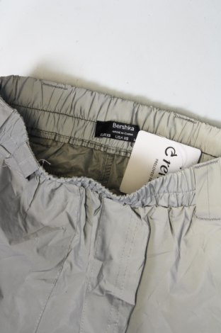 Dámske tepláky Bershka, Veľkosť XS, Farba Sivá, Cena  17,95 €