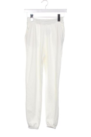 Дамско спортно долнище Pull&Bear, Размер XXS, Цвят Бял, Цена 15,33 €