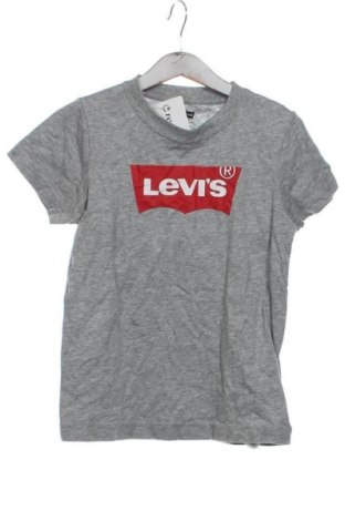Детска тениска Levi's, Размер 6-7y/ 122-128 см, Цвят Сив, Цена 10,73 €