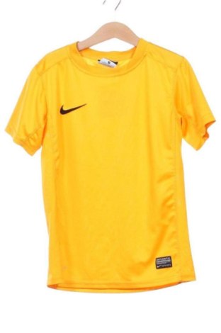 Παιδικό μπλουζάκι Nike, Μέγεθος 7-8y/ 128-134 εκ., Χρώμα Κίτρινο, Τιμή 12,99 €