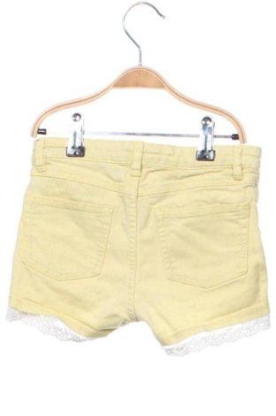 Παιδικό κοντό παντελόνι H&M, Μέγεθος 6-7y/ 122-128 εκ., Χρώμα Κίτρινο, Τιμή 7,00 €
