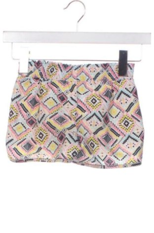 Dětské krátké kalhoty  LC Waikiki, Velikost 5-6y/ 116-122 cm, Barva Vícebarevné, Cena  201,00 Kč
