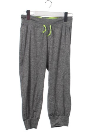 Детски клин H&M Sport, Размер 10-11y/ 146-152 см, Цвят Сив, Цена 7,66 €