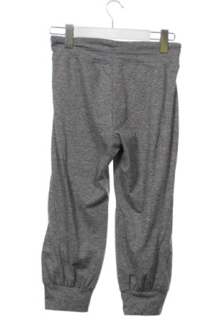Детски клин H&M Sport, Размер 10-11y/ 146-152 см, Цвят Сив, Цена 7,66 €