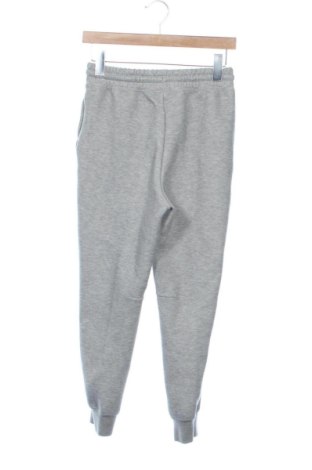 Kinder Sporthose Nike, Größe 9-10y/ 140-146 cm, Farbe Grau, Preis 17,00 €