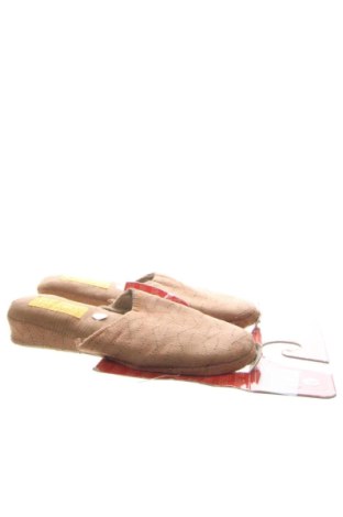 Papuci de casă Unbranded, Mărime 36, Culoare Maro, Preț 82,63 Lei, #136549126