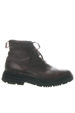 Încălțăminte bărbătească Clarks, Mărime 45, Culoare Maro, Preț 542,17 Lei