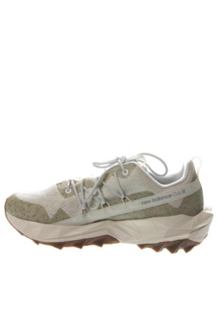 Încălțăminte bărbătească New Balance, Mărime 45, Culoare Multicolor, Preț 542,17 Lei