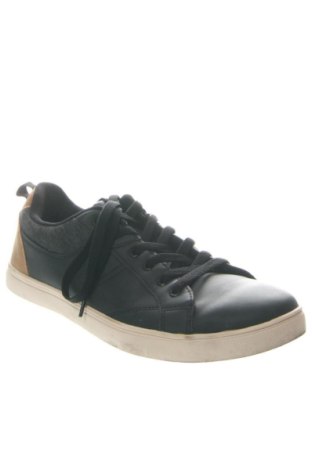 Încălțăminte bărbătească Vty, Mărime 43, Culoare Multicolor, Preț 136,00 Lei
