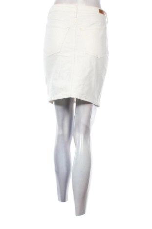 Пола Aurora, Размер M, Цвят Бял, Цена 15,33 €