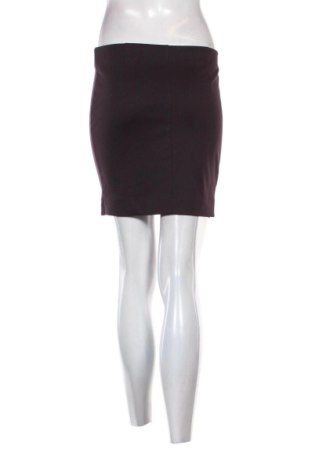 Пола H&M, Размер M, Цвят Лилав, Цена 10,22 €