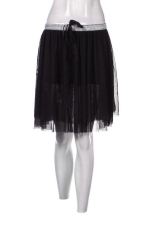Пола H&M Divided, Размер S, Цвят Черен, Цена 10,22 €