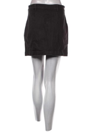 Пола H&M L.O.G.G., Размер M, Цвят Черен, Цена 15,33 €