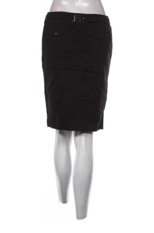Пола Sportmax Code, Размер M, Цвят Черен, Цена 63,91 €