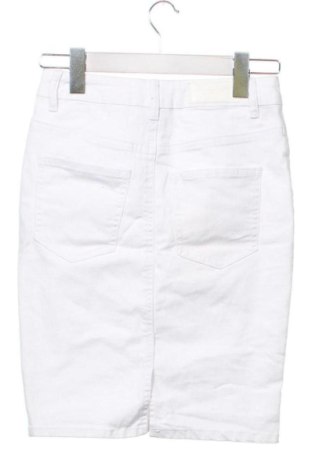 Пола Vero Moda, Размер XS, Цвят Бял, Цена 6,64 €