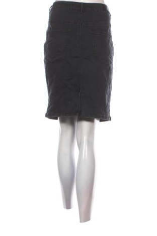 Пола Vero Moda, Размер L, Цвят Черен, Цена 14,31 €