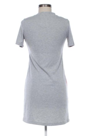 Φόρεμα Bershka, Μέγεθος XS, Χρώμα Γκρί, Τιμή 23,99 €
