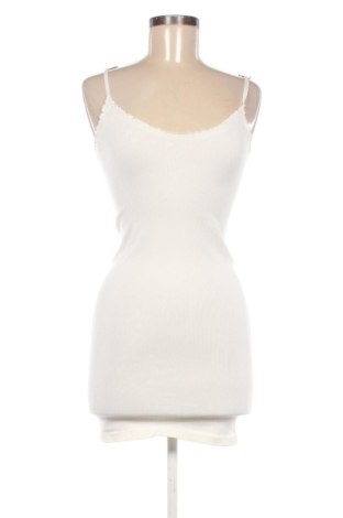 Φόρεμα Bershka, Μέγεθος XS, Χρώμα Λευκό, Τιμή 20,00 €