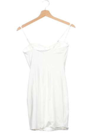 Φόρεμα Bershka, Μέγεθος M, Χρώμα Λευκό, Τιμή 37,99 €