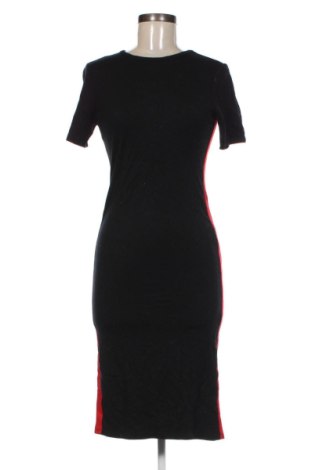 Sukienka Bershka, Rozmiar M, Kolor Czarny, Cena 104,99 zł