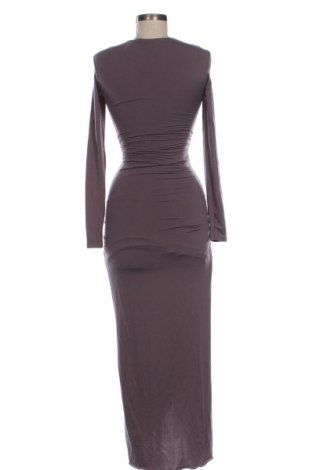 Kleid Bershka, Größe XS, Farbe Lila, Preis 61,99 €