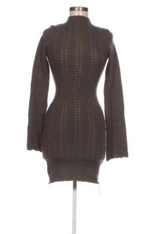 Sukienka Bershka, Rozmiar S, Kolor Zielony, Cena 166,99 zł