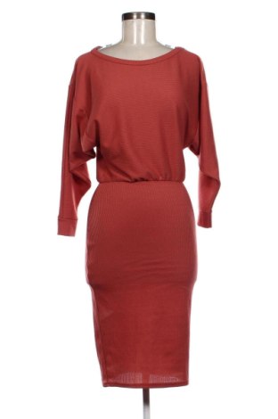 Sukienka Boohoo, Rozmiar XS, Kolor Różowy, Cena 104,99 zł