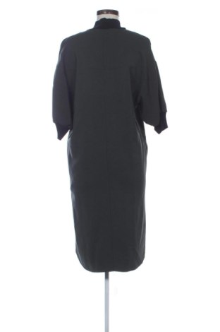 Kleid By Malene Birger, Größe M, Farbe Grün, Preis 202,30 €