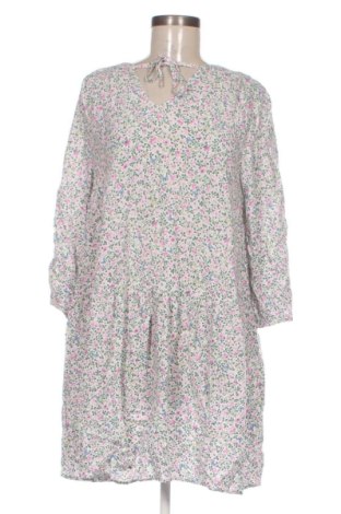 Kleid C&A, Größe M, Farbe Mehrfarbig, Preis 25,99 €