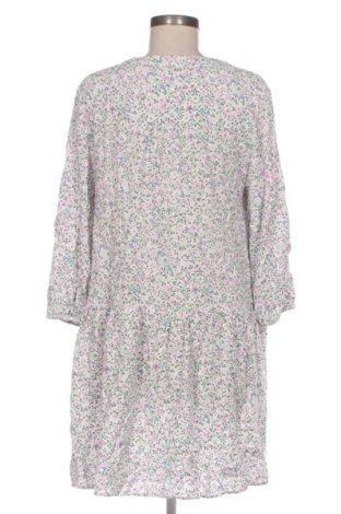 Kleid C&A, Größe M, Farbe Mehrfarbig, Preis 25,99 €