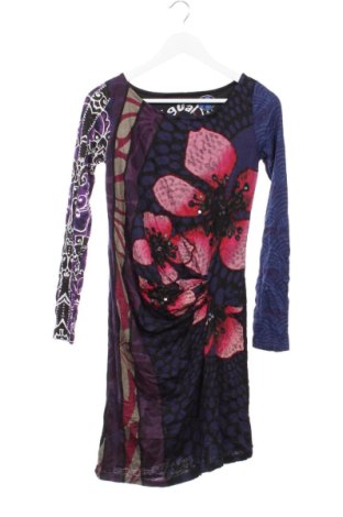 Рокля Desigual, Размер S, Цвят Многоцветен, Цена 42,43 €