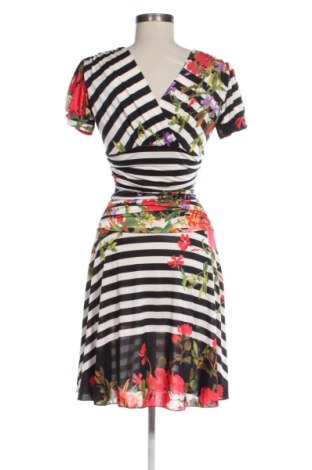 Рокля Fifilles De Paris, Размер S, Цвят Многоцветен, Цена 19,94 €