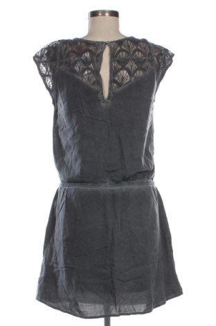Kleid Garcia Jeans, Größe S, Farbe Grau, Preis 55,00 €