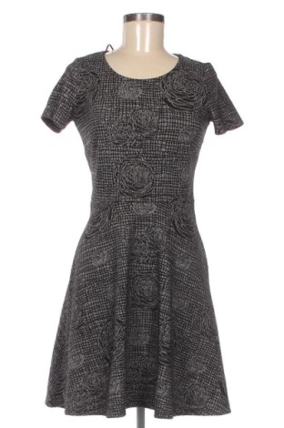 Kleid George, Größe M, Farbe Schwarz, Preis 19,93 €
