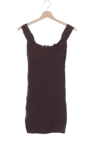 Kleid Guess, Größe XS, Farbe Aschrosa, Preis 119,84 €