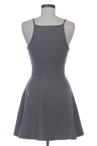 Rochie H&M, Mărime S, Culoare Multicolor, Preț 123,99 Lei