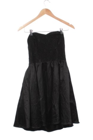 Kleid H&M, Größe M, Farbe Schwarz, Preis 38,99 €