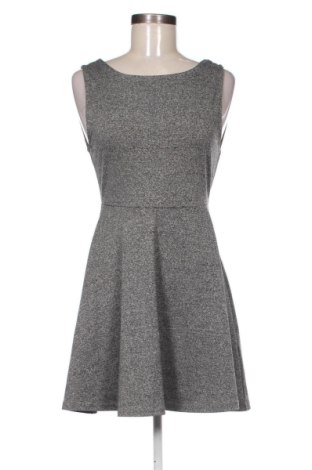 Kleid H&M Divided, Größe S, Farbe Grau, Preis 19,93 €