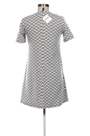 Kleid H&M Divided, Größe M, Farbe Mehrfarbig, Preis 20,00 €