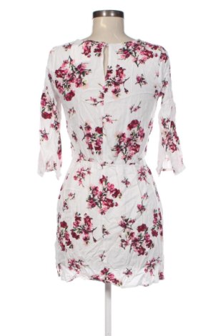 Рокля H&M Divided, Размер S, Цвят Многоцветен, Цена 20,45 €