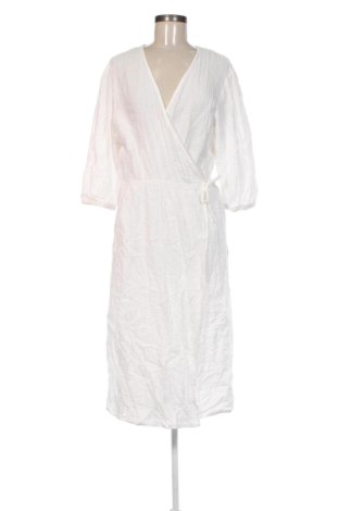 Kleid Hema, Größe M, Farbe Weiß, Preis 25,99 €