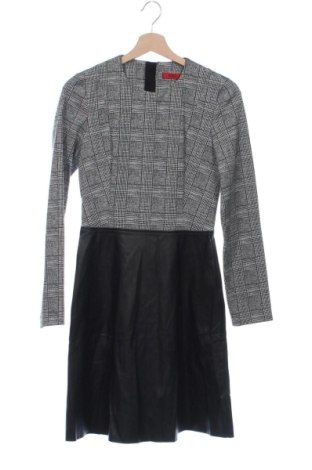 Рокля Hugo Boss, Размер S, Цвят Многоцветен, Цена 101,67 €