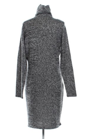 Рокля Janina, Размер XL, Цвят Многоцветен, Цена 14,90 €