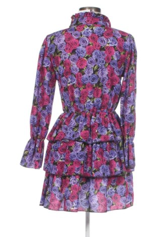 Φόρεμα NEW COLLECTION, Μέγεθος M, Χρώμα Πολύχρωμο, Τιμή 29,99 €