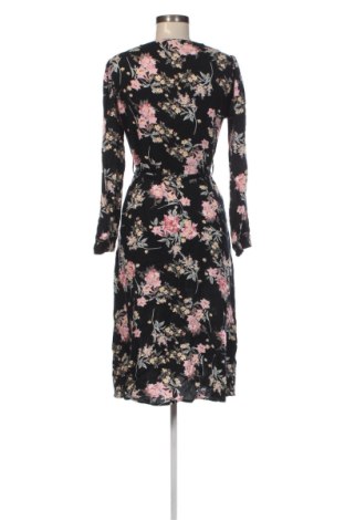 Kleid Pieces, Größe M, Farbe Mehrfarbig, Preis 17,99 €