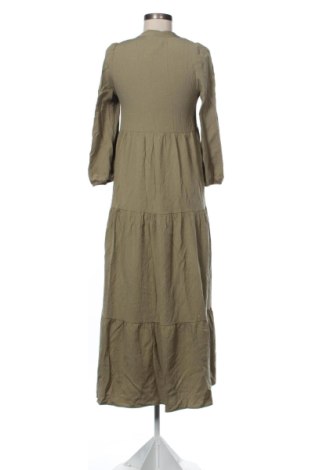 Rochie Reserved, Mărime M, Culoare Verde, Preț 104,26 Lei