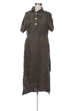 Kleid Reserved, Größe M, Farbe Grün, Preis € 20,00
