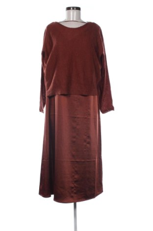 Φόρεμα S.Oliver, Μέγεθος M, Χρώμα Καφέ, Τιμή 66,99 €