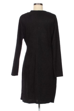 Рокля SHEIN, Размер XL, Цвят Черен, Цена 20,00 €