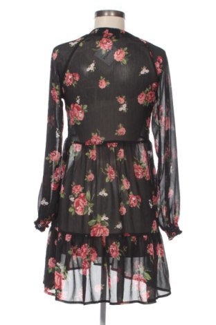 Kleid Stradivarius, Größe S, Farbe Mehrfarbig, Preis 25,99 €